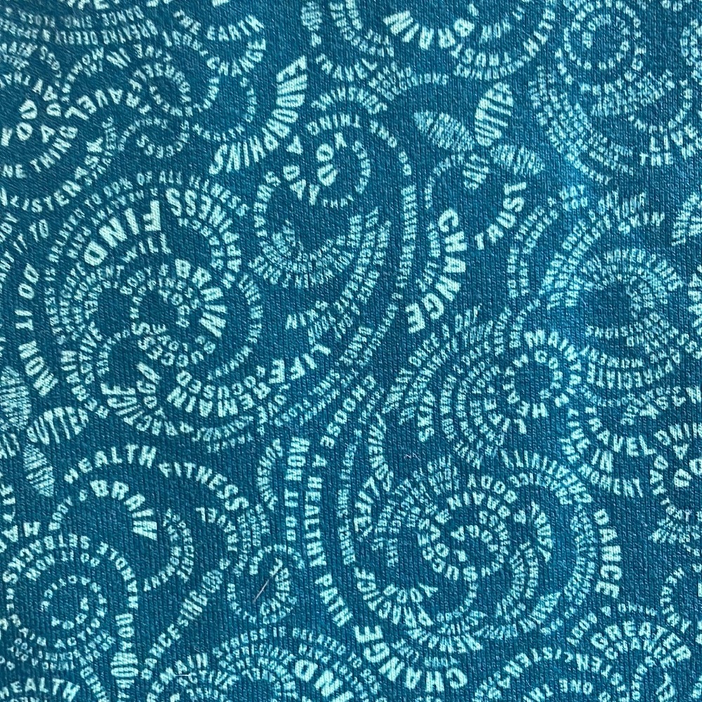 Lululemon size 4 Racerback Tank Turquoise Print - Picture 5 of 5